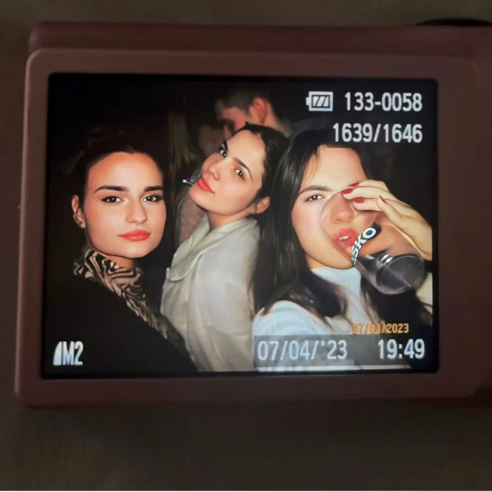 Snap'd - 2000s Aesthetic Digital Camera