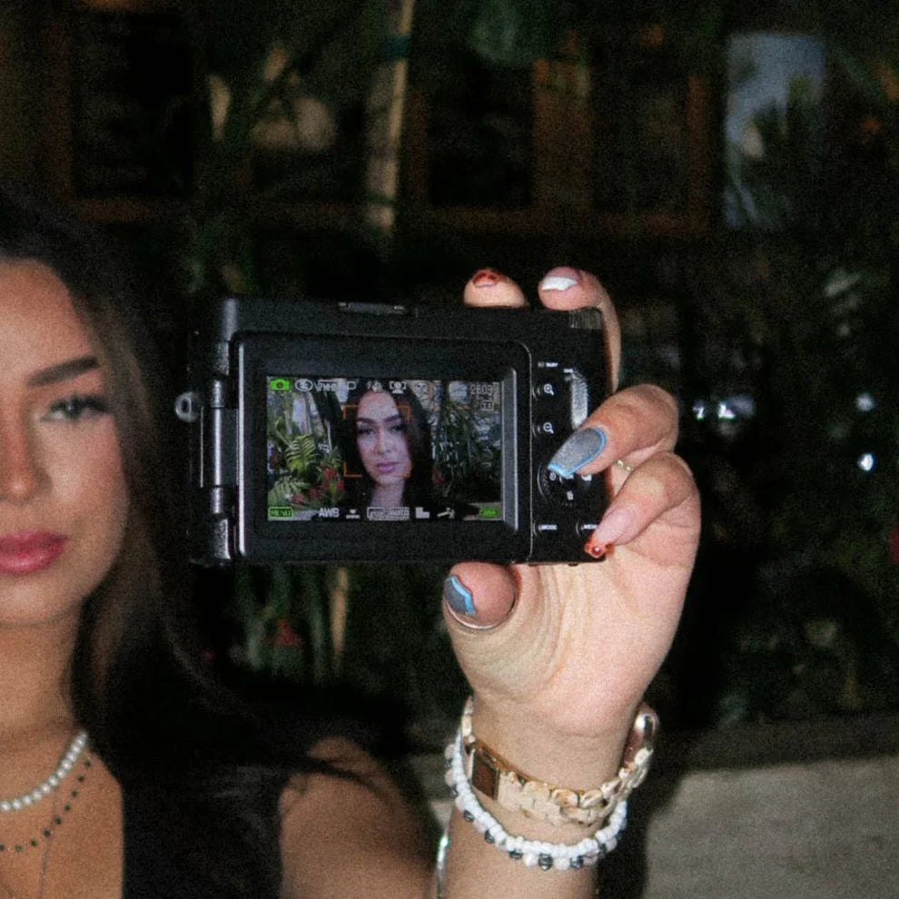 Snapaura® MaxShot – Retro 4K Digital Camera